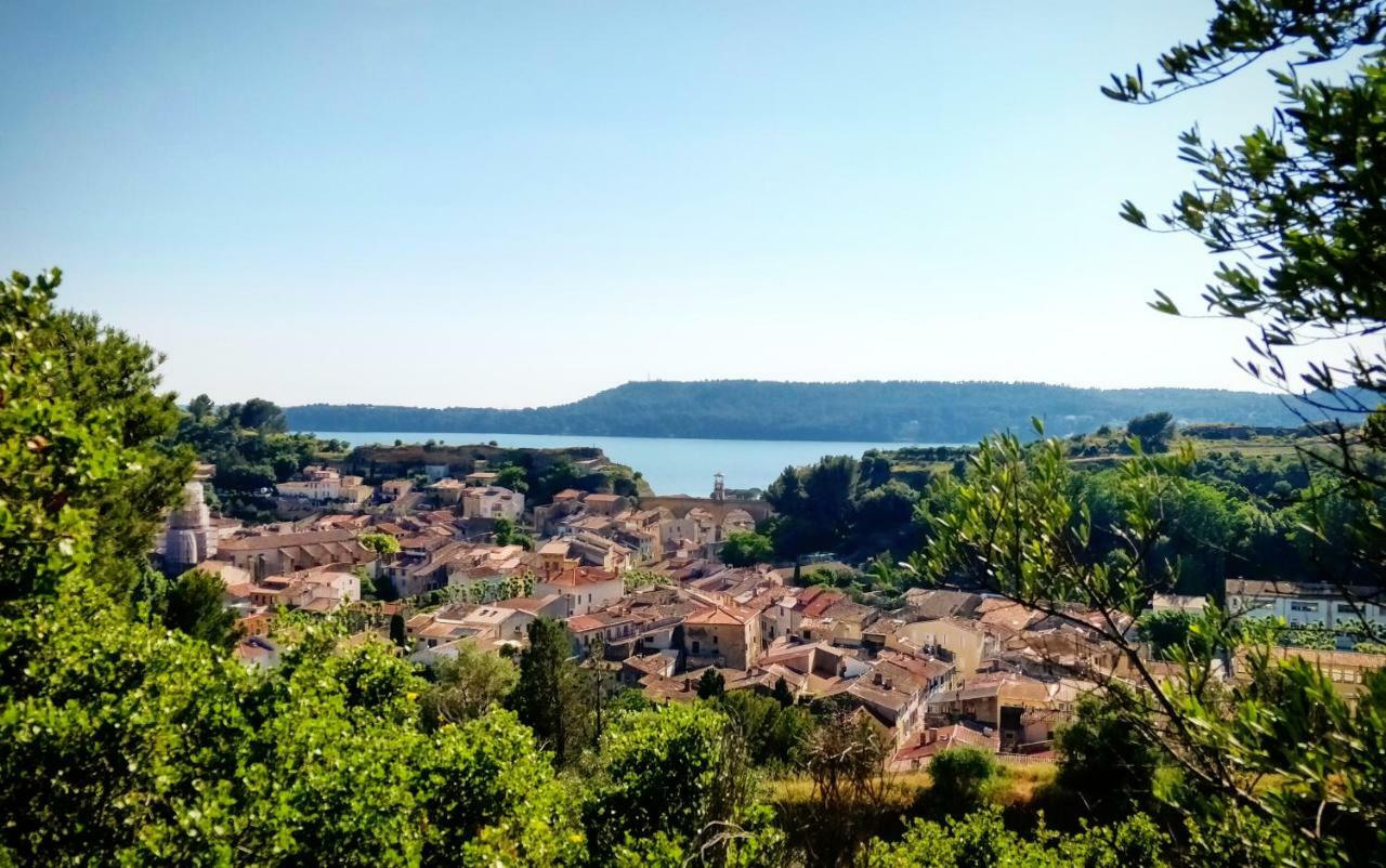 Au Coeur Du Vieux Village Saint-Chamas Esterno foto